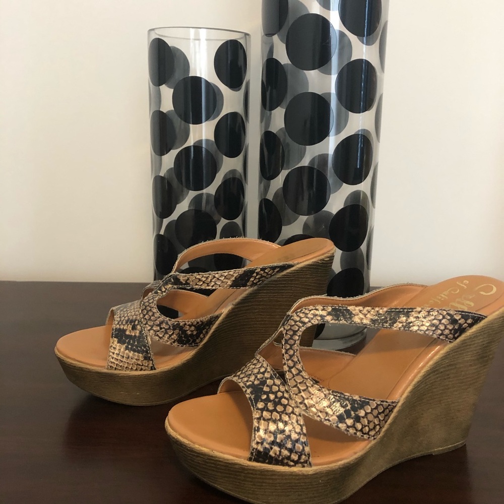 Callisto of California || Animal print wedges